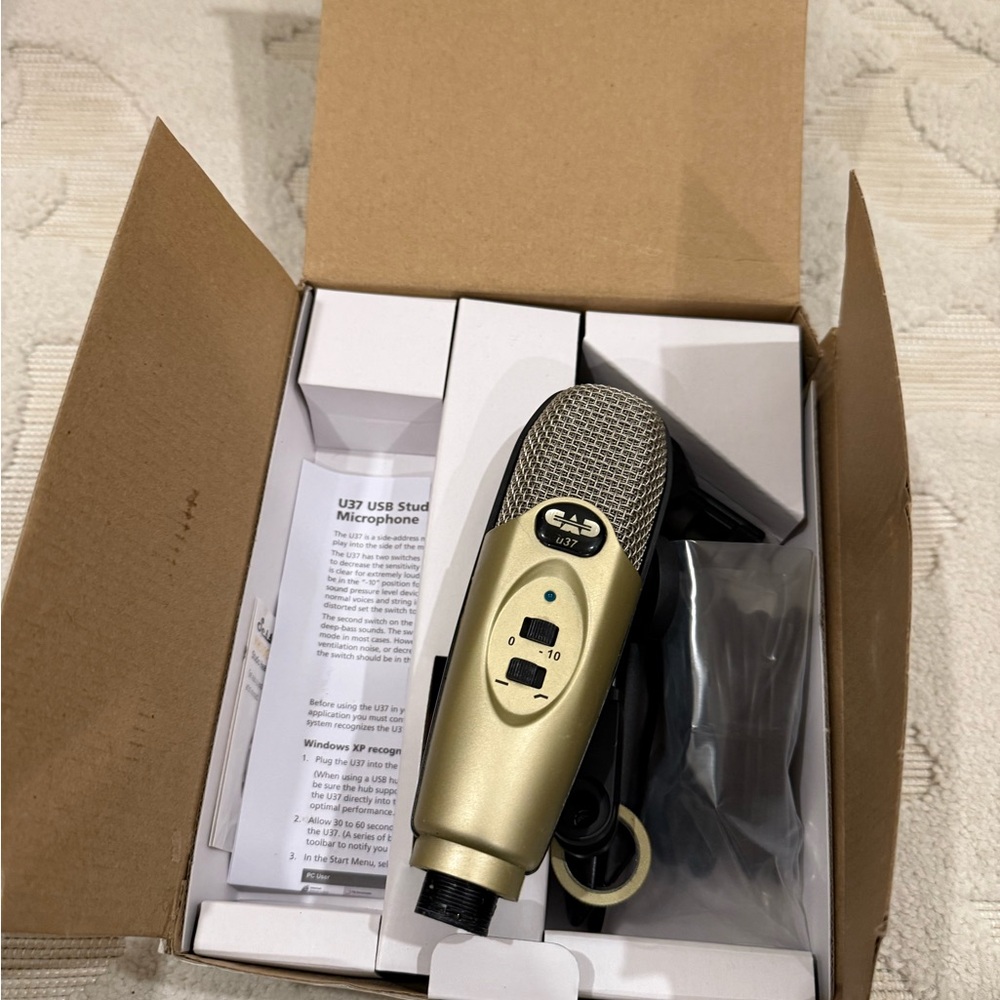 CAD U37 USB Studio Microphone
